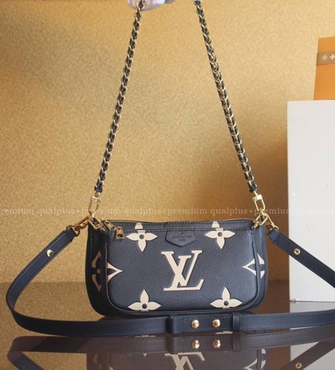 루이비통 M45777 멀티 포쉐트 악세수아 숄더백