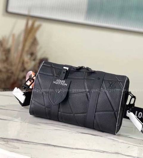 루이비통 M21543 씨티 키폴 크로스백 남성용