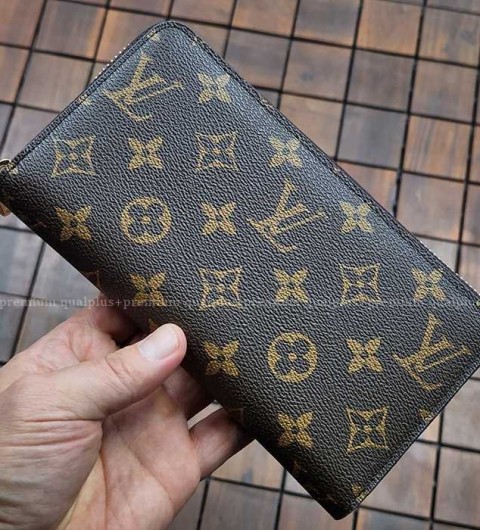 [국내배송] 루*비통 모노그램 지퍼 장지갑 여성용