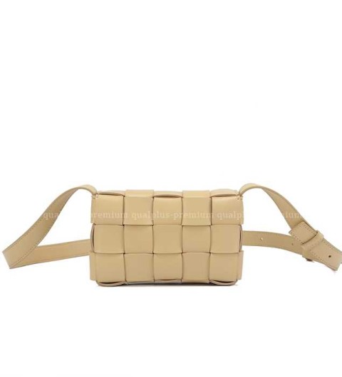 [국내배송] 보*가베네타 신형사이즈 카세트백