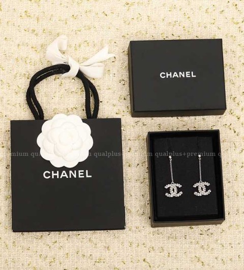 샤넬 CC 이어링 귀걸이 여성용