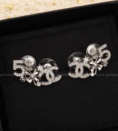 샤넬 넘버 5 CC 이어링 귀걸이 여성용