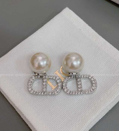 디올 트라이벌 귀걸이 여성용