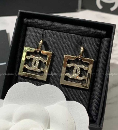 샤넬 CC 스퀘어 이어링 귀걸이 여성용