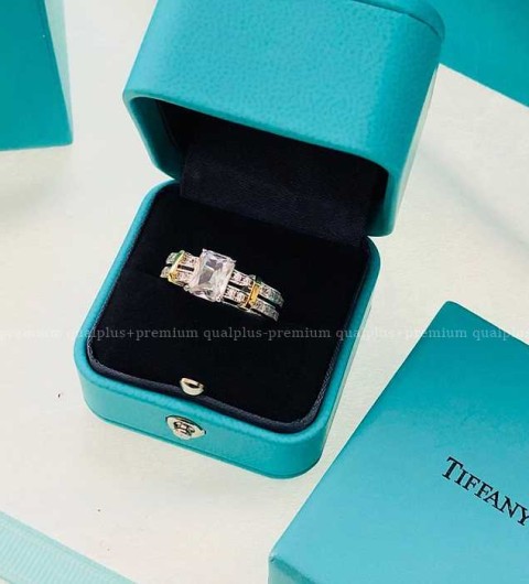 티파니앤코 큐빅 컬러링 반지 여성용