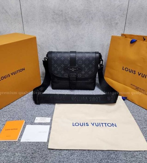 [국내배송] 루*비통 소뮈르 메신저백 남성용
