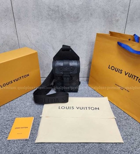 [국내배송] 루*비통 소뮈르 슬링백 남성용