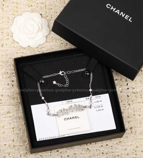 샤넬 레터링 로고 초커 목걸이 여성용