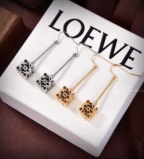 로에베 애너그램 드롭 이어링 귀걸이 여성용 (2color)