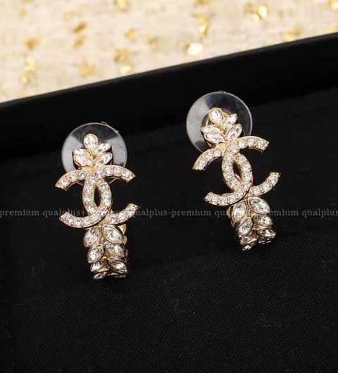 샤넬 CC 플럼 이어링 귀걸이