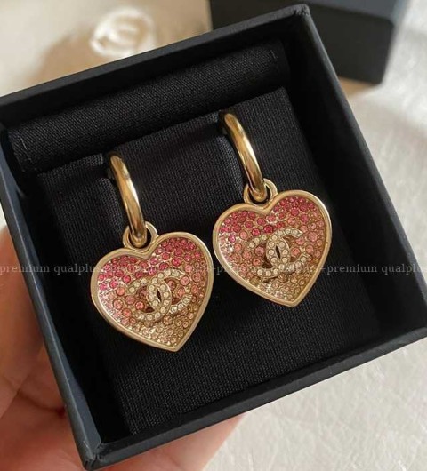 샤넬 CC 하트 그라데이션 이어링 귀걸이