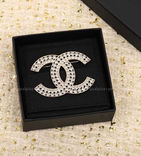 샤넬 CC 브로치