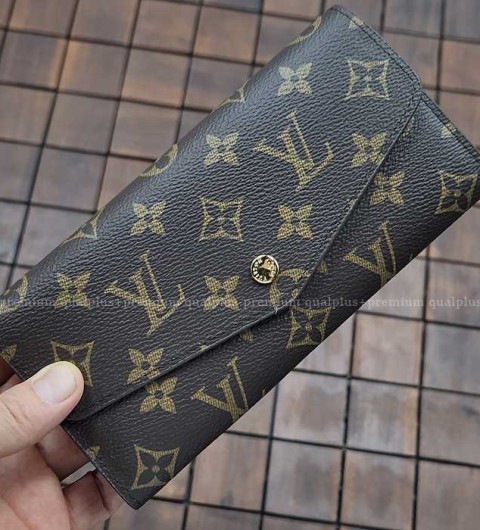 [국내배송] 루*비통 사라 월릿