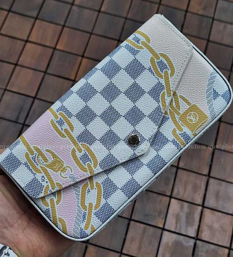 [국내배송] 루*비통 포쉐트 체인 월릿