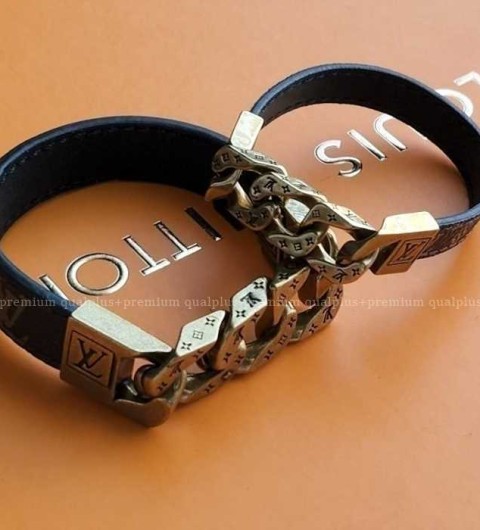 [국내배송] 루*비통 리베르소 모노체인 금장