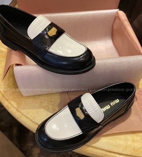 미우미우 페니 로퍼 여성용