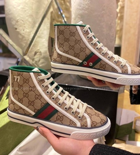 구찌 테니스 1977 하이탑 스니커즈 여성용