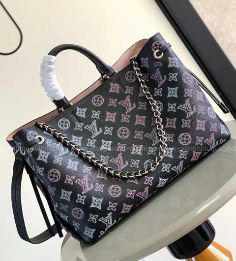 루이비통 M59200 벨라 토트백