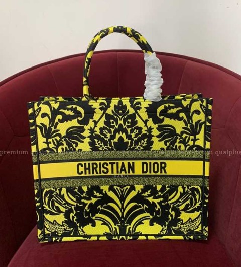 디올 북토트백 라지