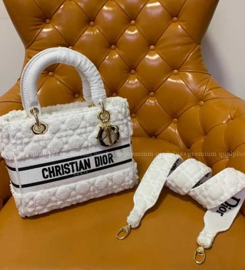 디올 LADY D-LITE 디라이트 레이디백 미듐