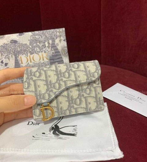 디올 새들 플랩 카드지갑