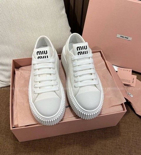 미우미우 데님 스니커즈 여성용