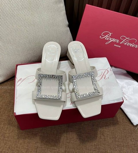 로저비비에 비키러브 버클 스트라스 뮬 4.5cm 여성용