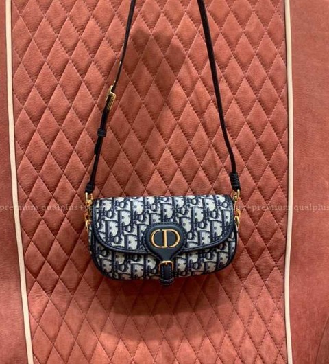 디올 바비 이스트웨스트 숄더백