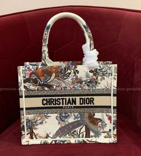 디올 북토트백 스몰