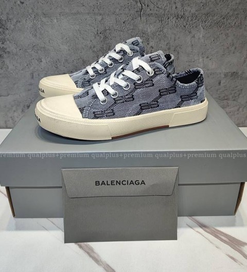 발렌시아가 파리스 스니커즈 남녀공용