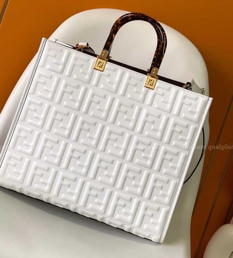 펜디 선샤인 쇼퍼백 미듐