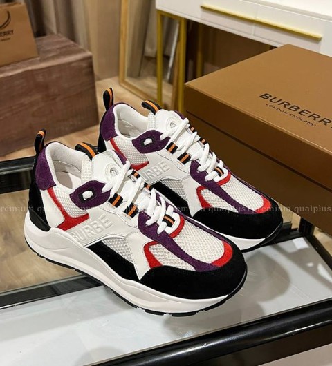 버버리 레더 스웨이드 메시 스니커즈 남녀공용