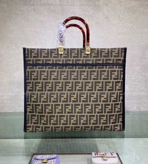 펜디 선샤인 쇼퍼백 라지