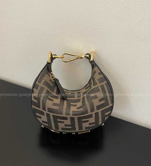 펜디 그라피 호보백 나노