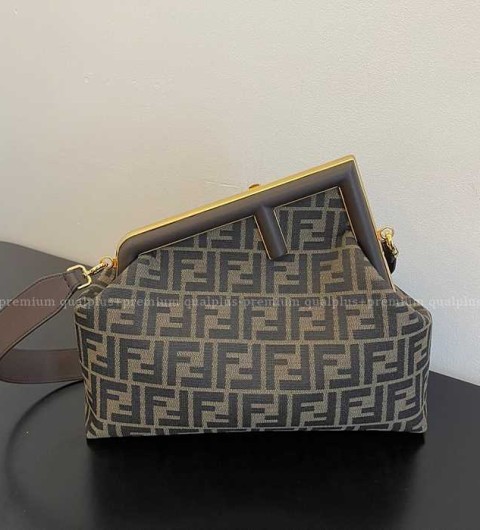 펜디 퍼스트백 미듐