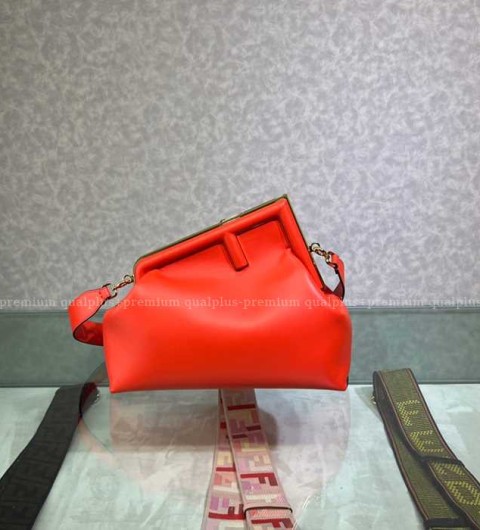 펜디 퍼스트백 미듐