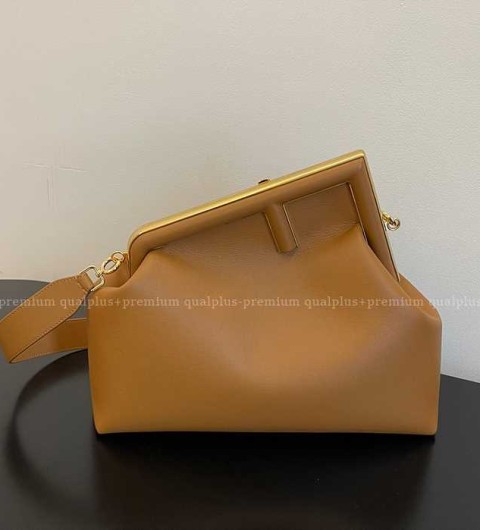 펜디 퍼스트백 미듐