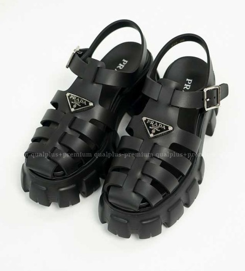 [국내배송] 프*다 폼러버 샌들 여성용