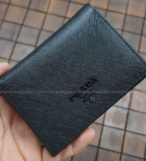 [국내배송] 프*다 사피아노 중지갑 여성용