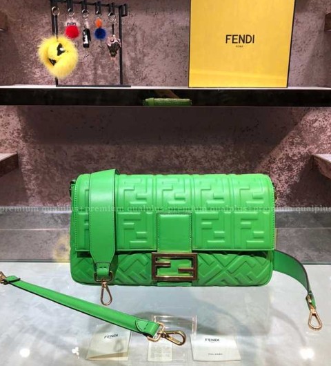 펜디 바게트 숄더백 라지