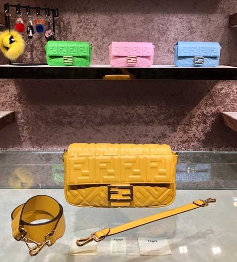 펜디 바게트 숄더백 미듐