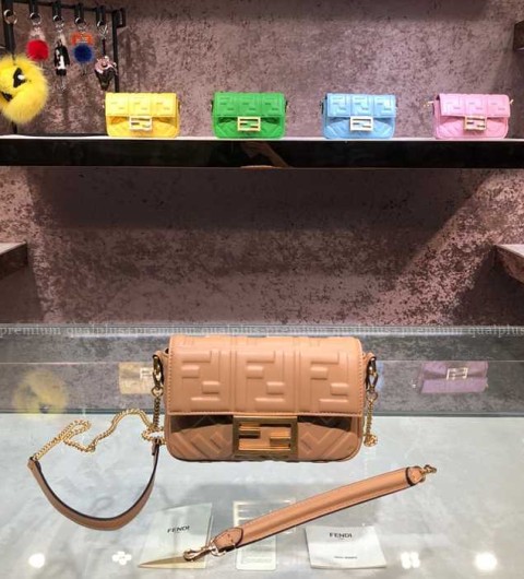 펜디 바게트 숄더백 미니