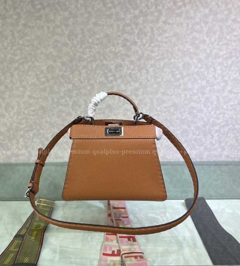 펜디 피카부 아이씨유 탑핸들백 스몰