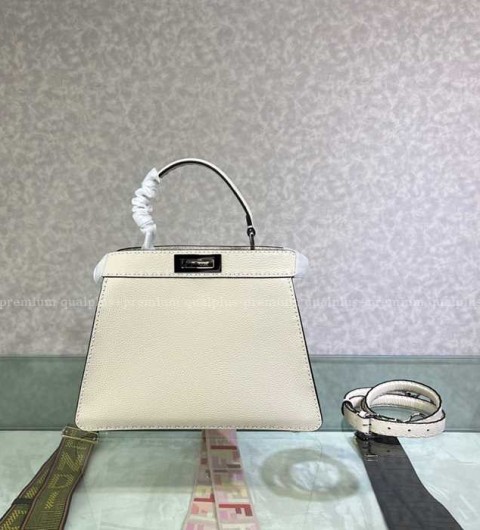 펜디 피카부 아이씨유 탑핸들백 미듐