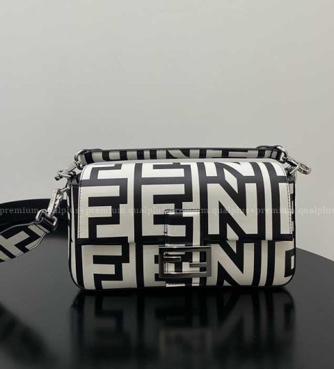 펜디x마크제이콥스 콜라보 바게트 숄더백