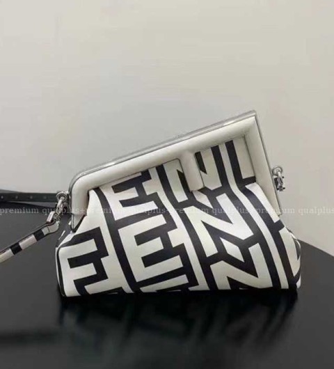 펜디x마크제이콥스 콜라보 퍼스트백 스몰