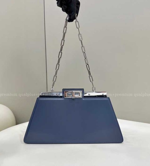 펜디 피카부 컷 숄더백 미듐