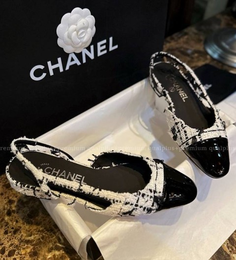 샤넬 체크 슬링백