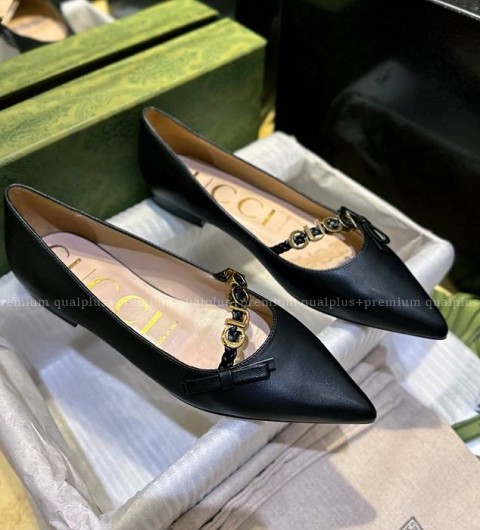 구찌 로고 플랫 슈즈