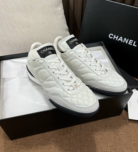 샤넬 퀄팅 스니커즈 여성용
